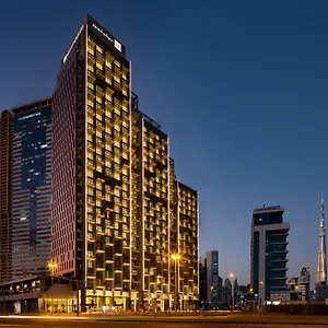 Hotel apartamentowy Millennium Atria Business Bay, Dubaj